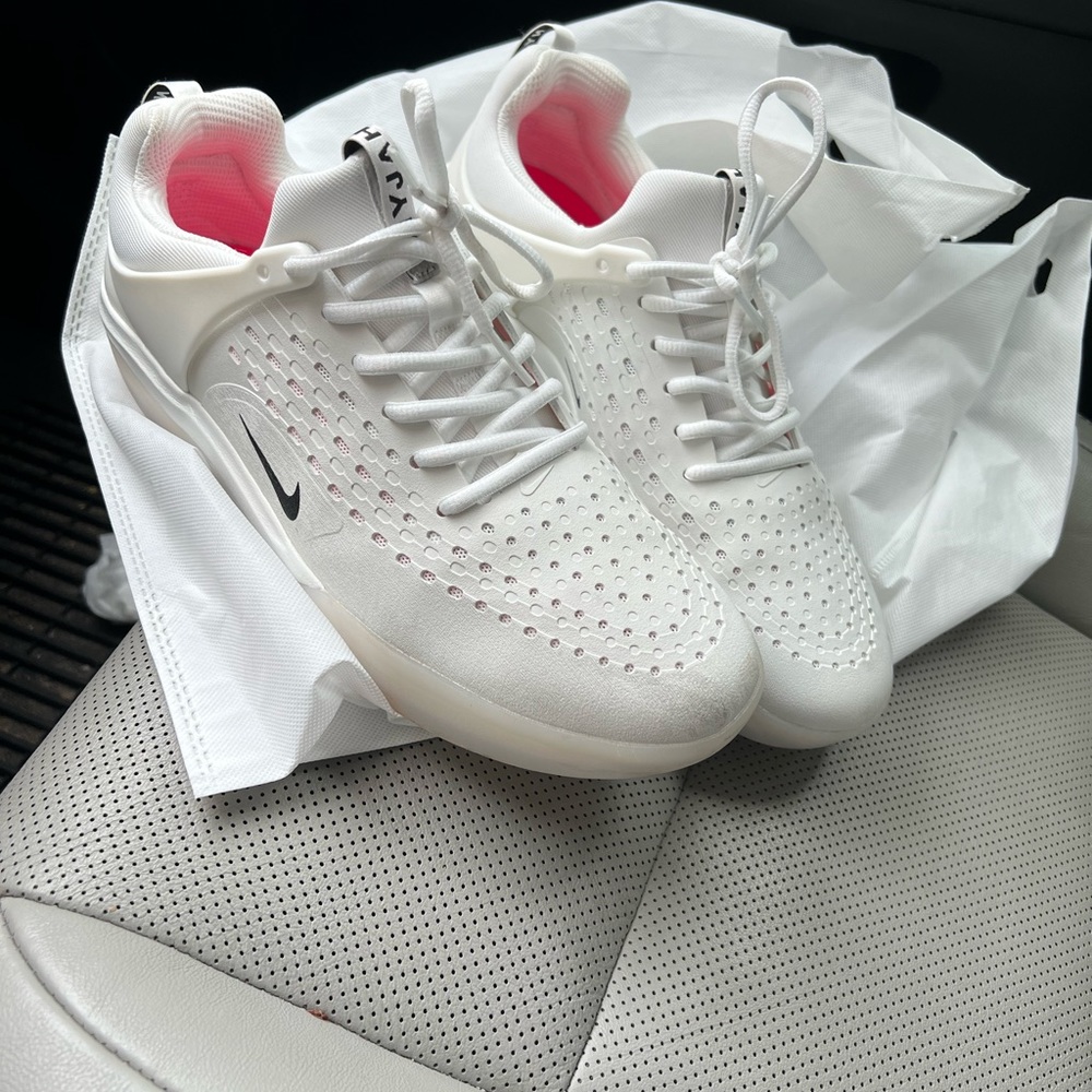 Nike SB Nyjah 3 Summit White Skate Shoes